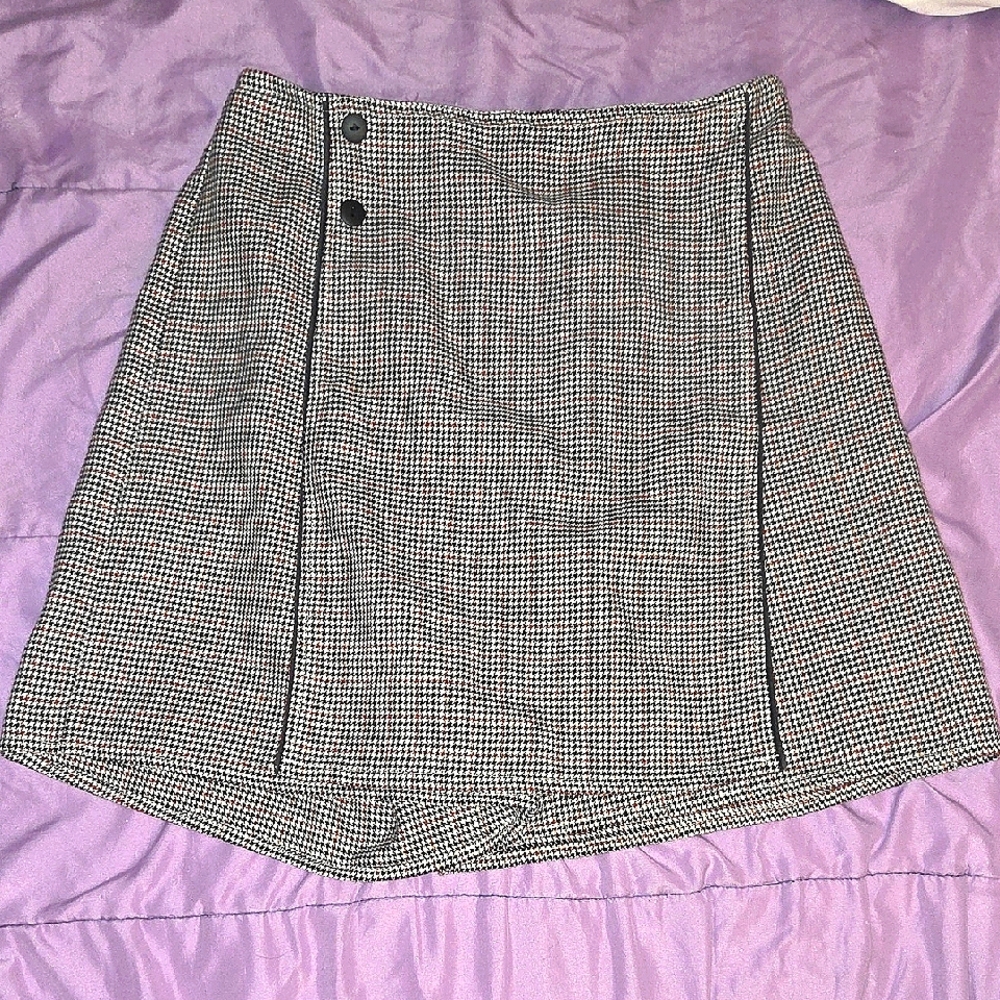 XL (16) Classic Checkered Skirt Shorts